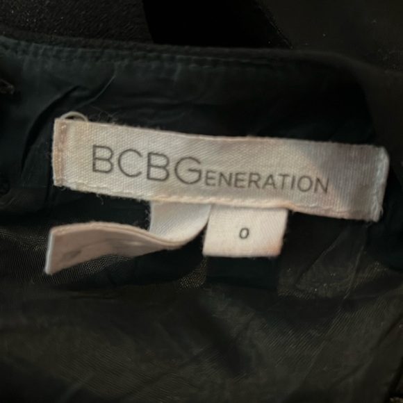 BCBG ROMPER - Picture 3 of 3